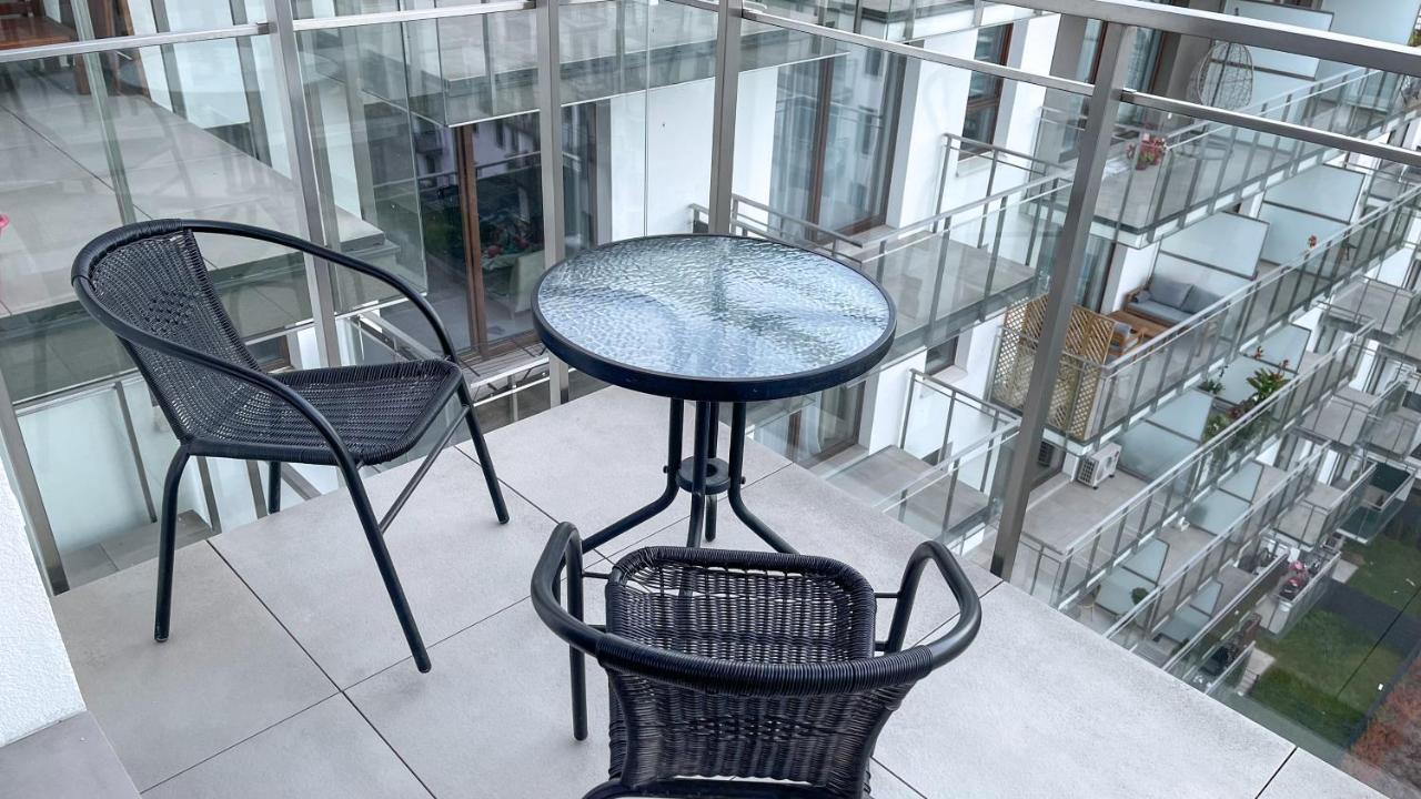 Comfortable 1-Room Apartment Close To The Center Varsóvia Exterior foto