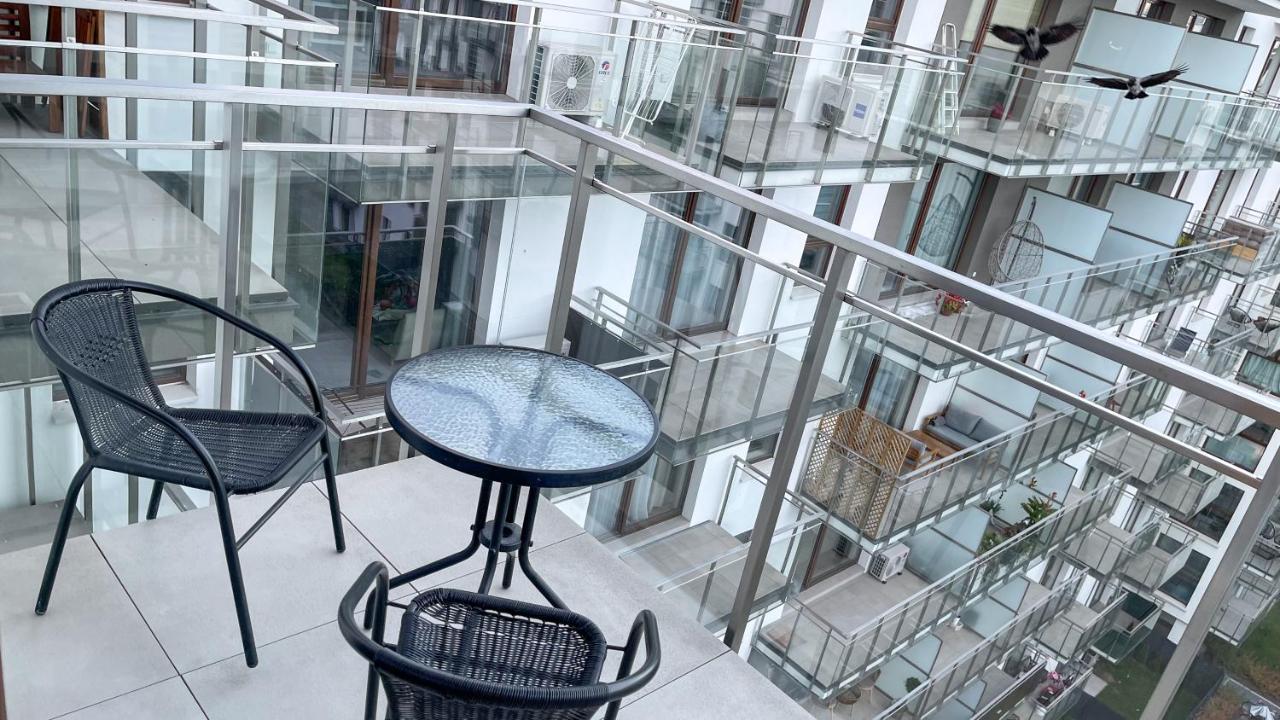 Comfortable 1-Room Apartment Close To The Center Varsóvia Exterior foto