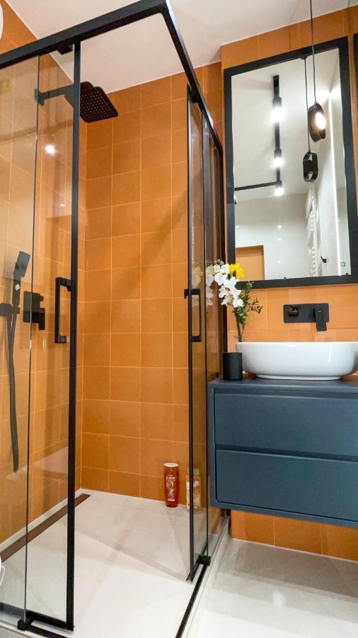 Comfortable 1-Room Apartment Close To The Center Varsóvia Exterior foto