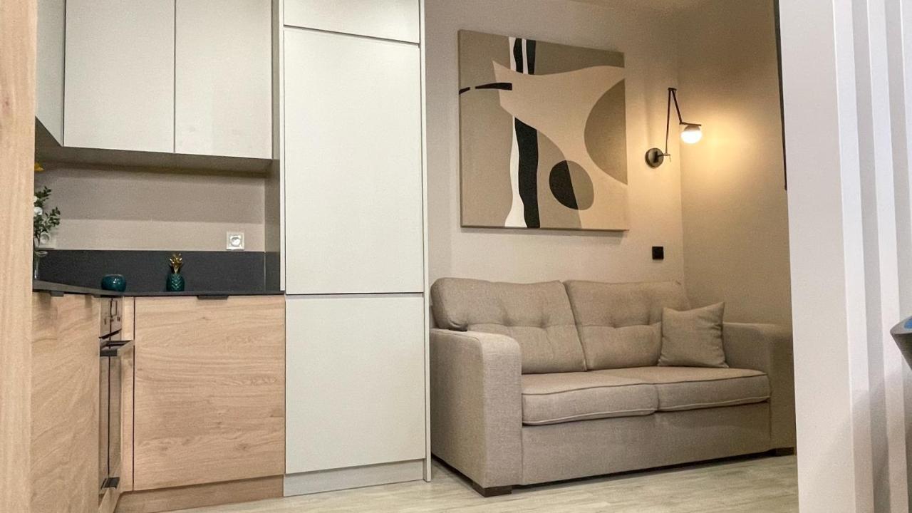 Comfortable 1-Room Apartment Close To The Center Varsóvia Exterior foto